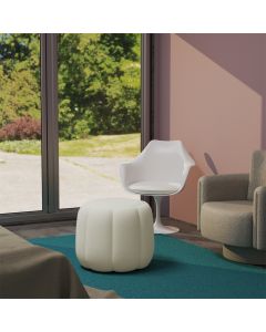 Puff Moderno Soft Flor D23 para Decoração Sala de Estar - Veludo Bege